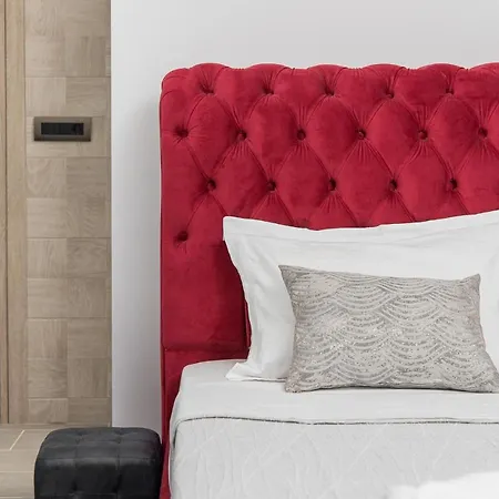 Golden Comfort Suites Apartment *